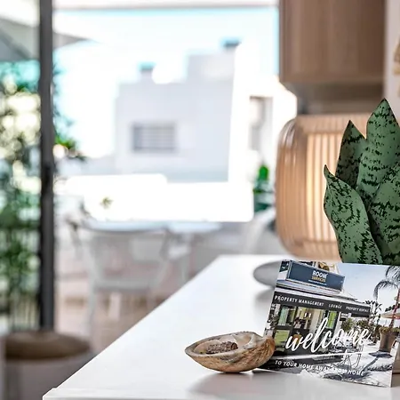 Apartment Vg12- Modern Family In Vanian Gardens Estepona